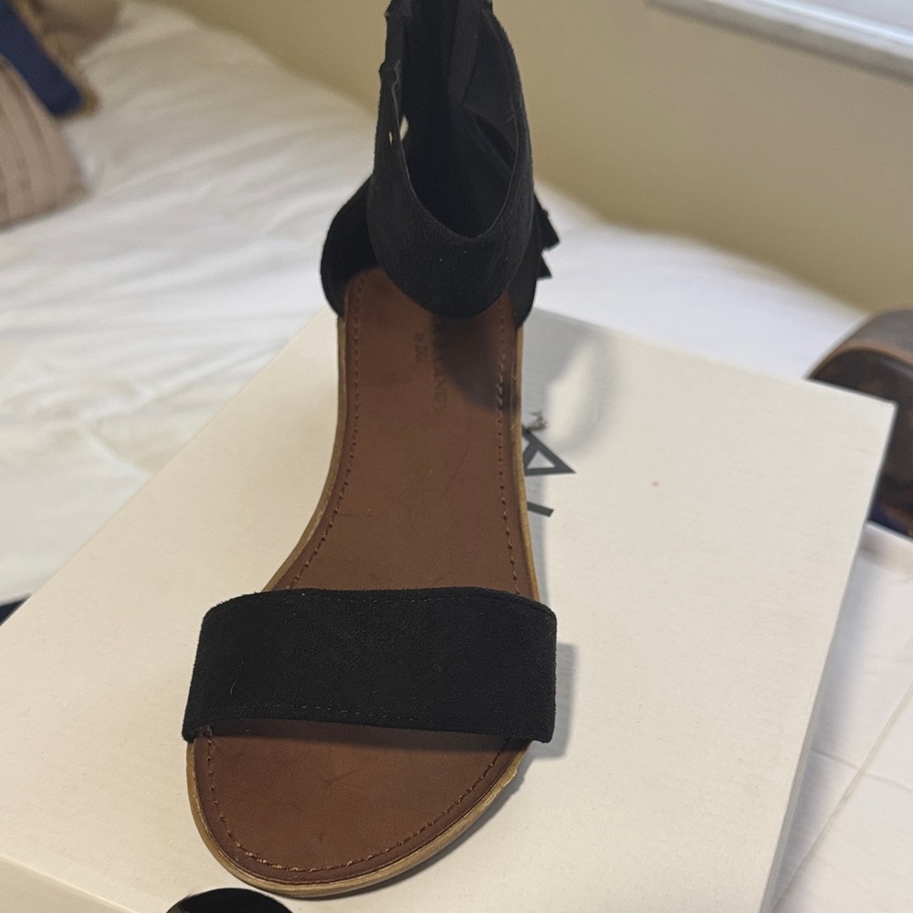 Rock & Candy Black Open-Toe Sandals